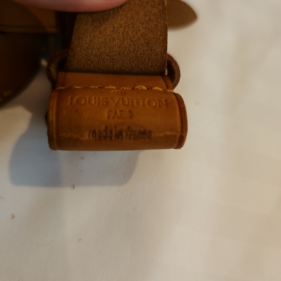 Authentic Louis Vuitton Leather Luggage tag - Picture 6 of 8